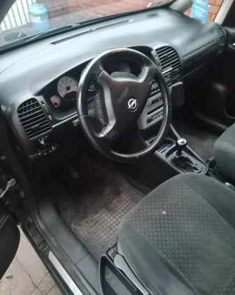 Opel Zafira cena 7000 przebieg: 364000, rok produkcji 2004 z Czarna Białostocka małe 92